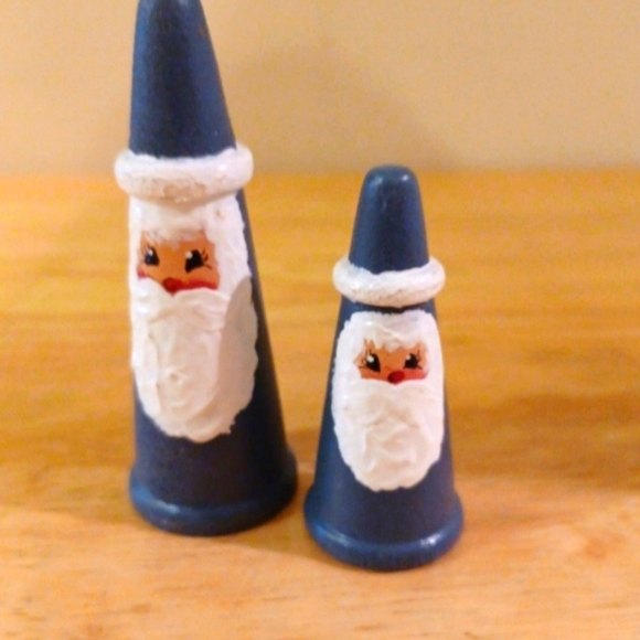 Vintage Wooden Miniature Cone Christmas Decor. - Picture 1 of 4